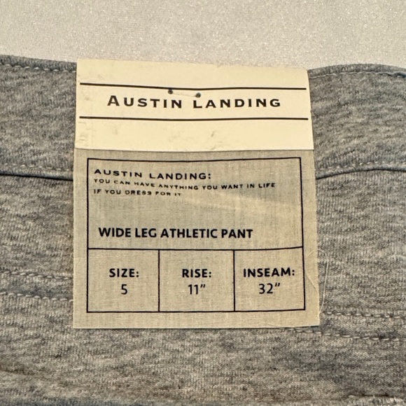 Austin Landing Women Blue Denim and Gray Sweats Flare Jeans NWT - Picture 9 of 12